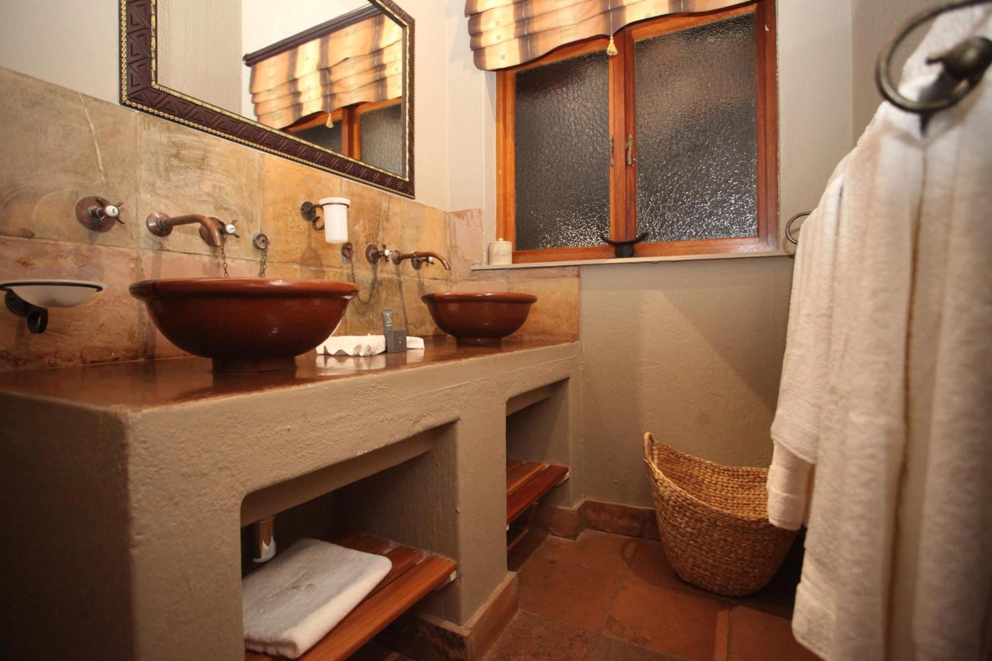Matingwe Lodge Hartbeestfontein Ngoại thất bức ảnh